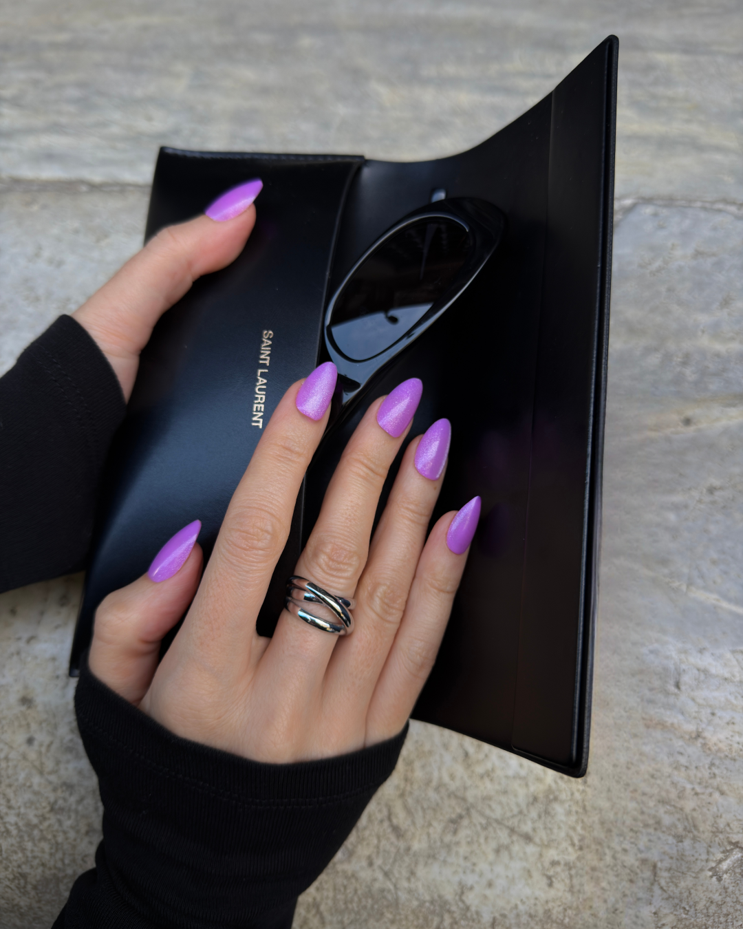 Electric Pink- Short Almond - 30 Adet Takma Tırnak