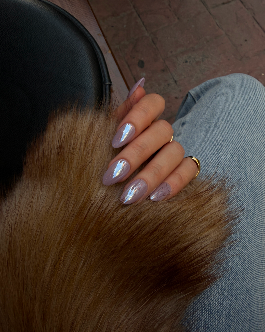 Viola Shine - Short Almond - 30 Adet Takma Tırnak