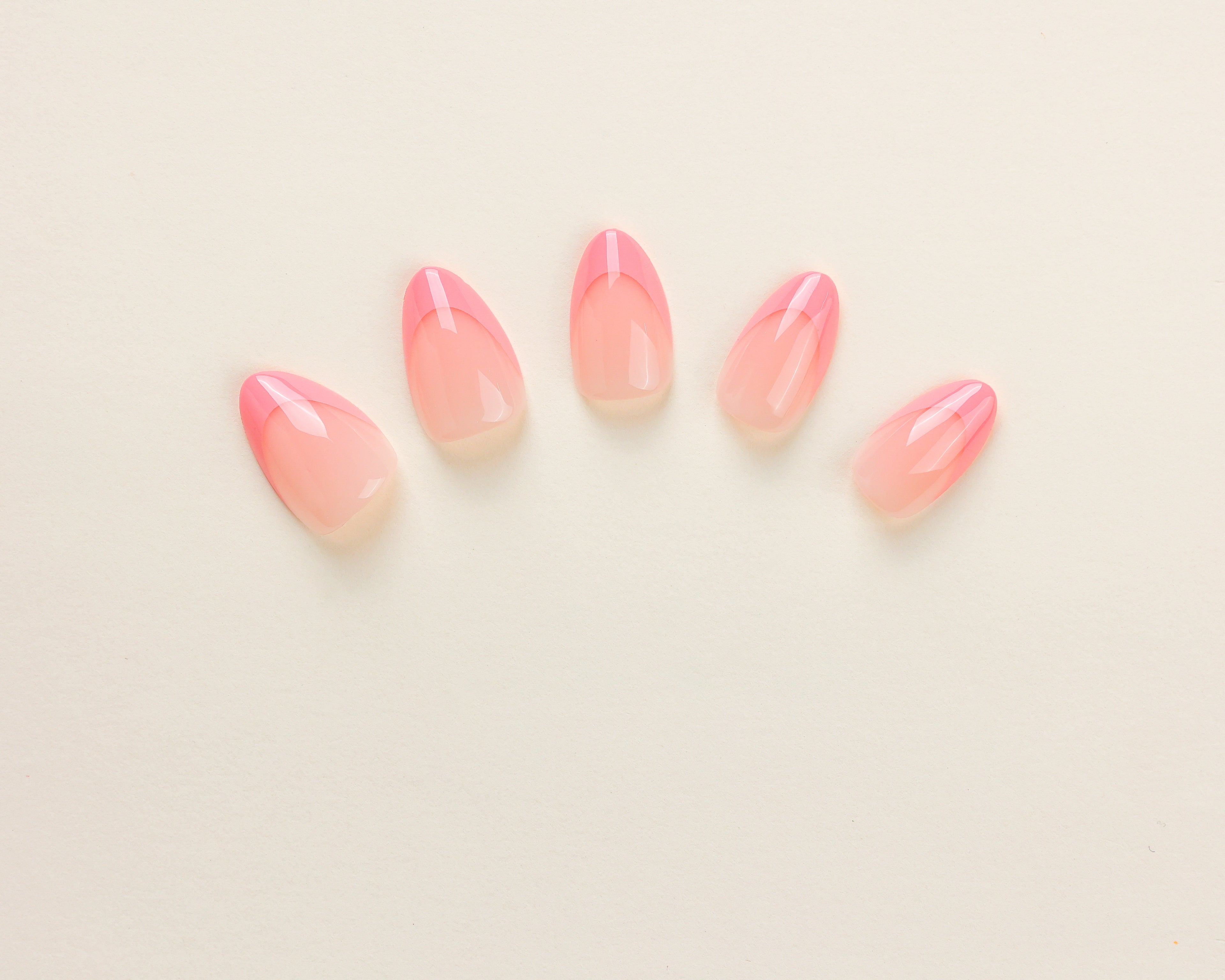 Rosy French - Short Almond - 30 Adet Takma Tırnak