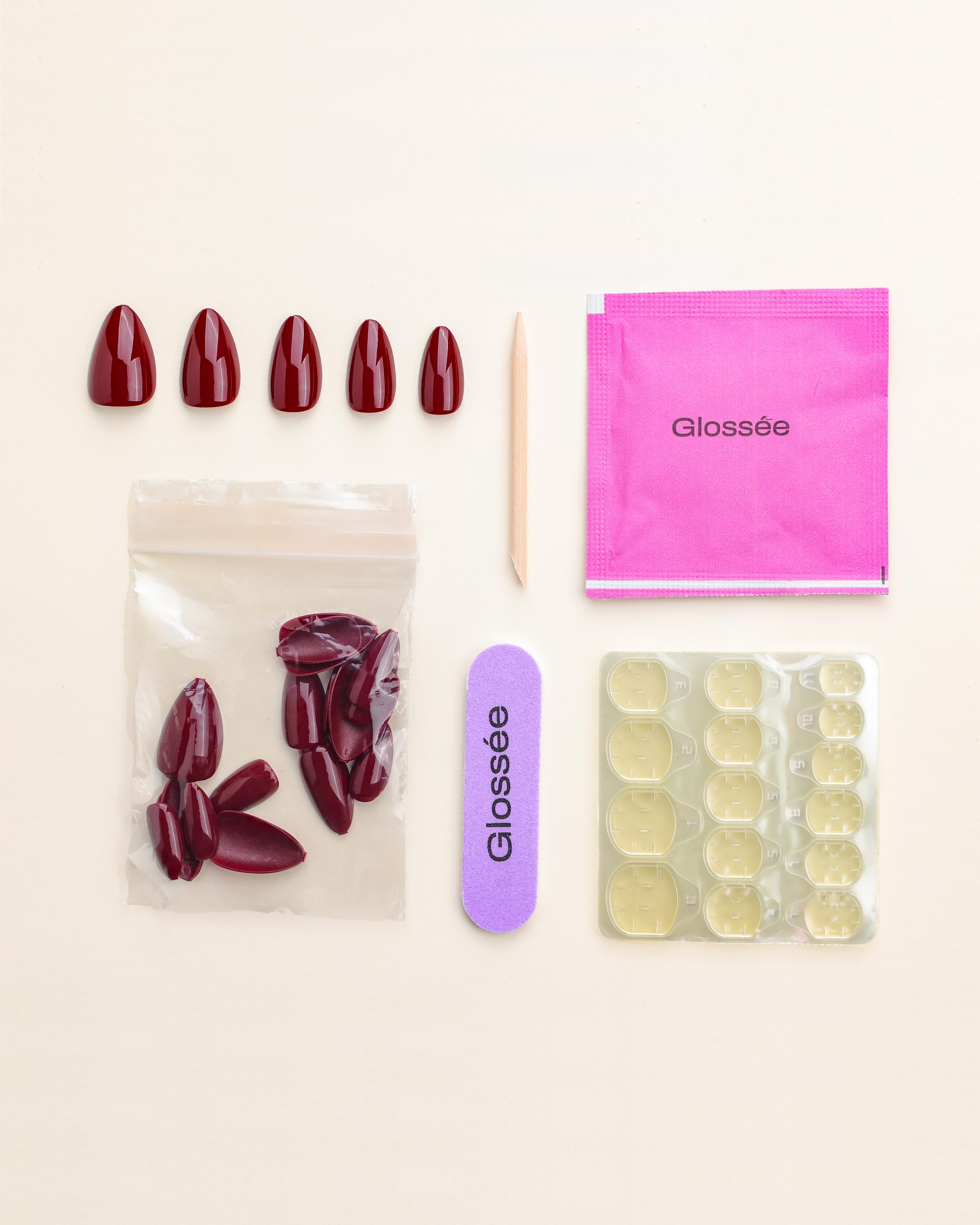 Bordeaux Grace - Short Almond - 30 Adet Takma Tırnak