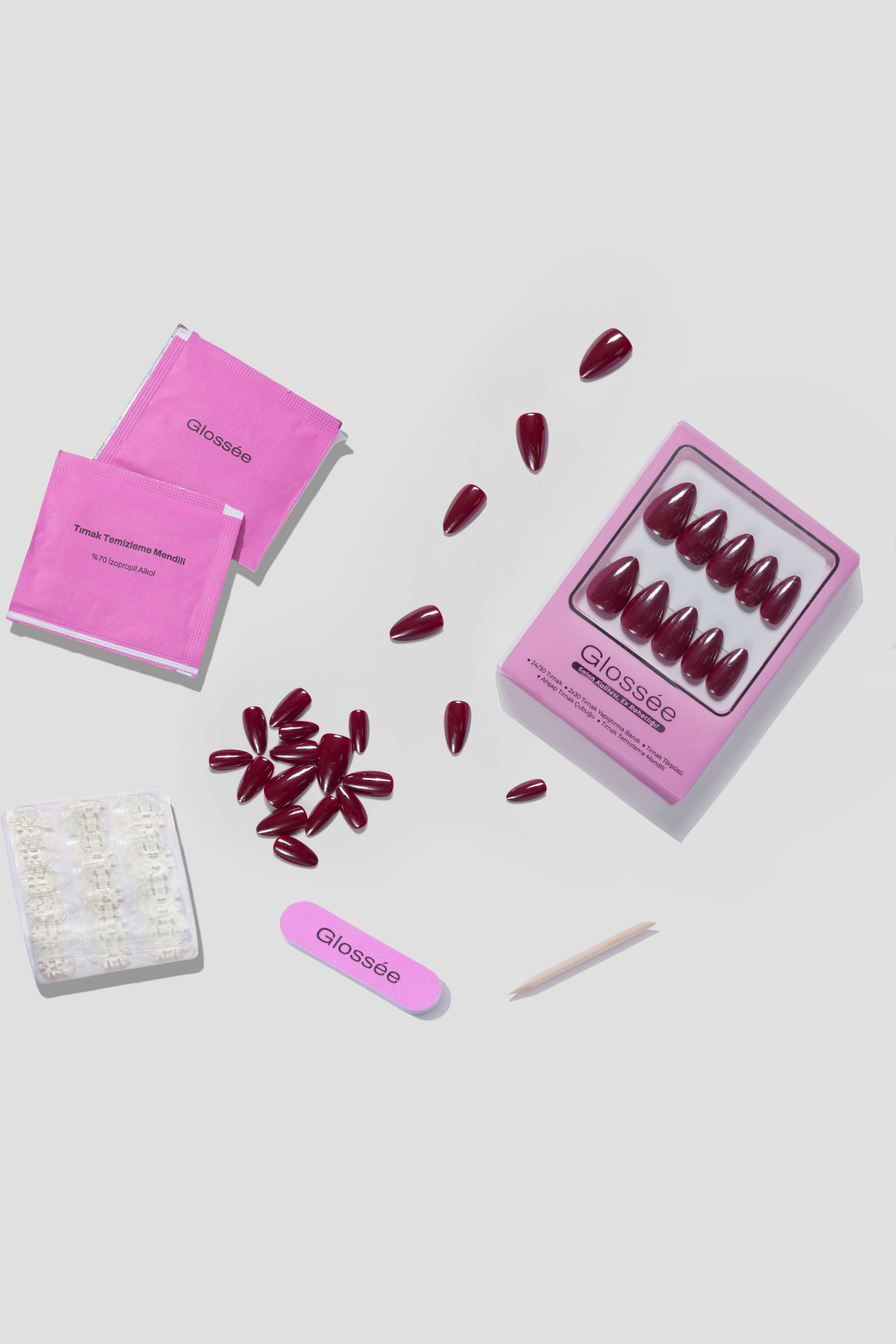 Bordeaux Muse - Short Almond - 30 Adet Takma Tırnak