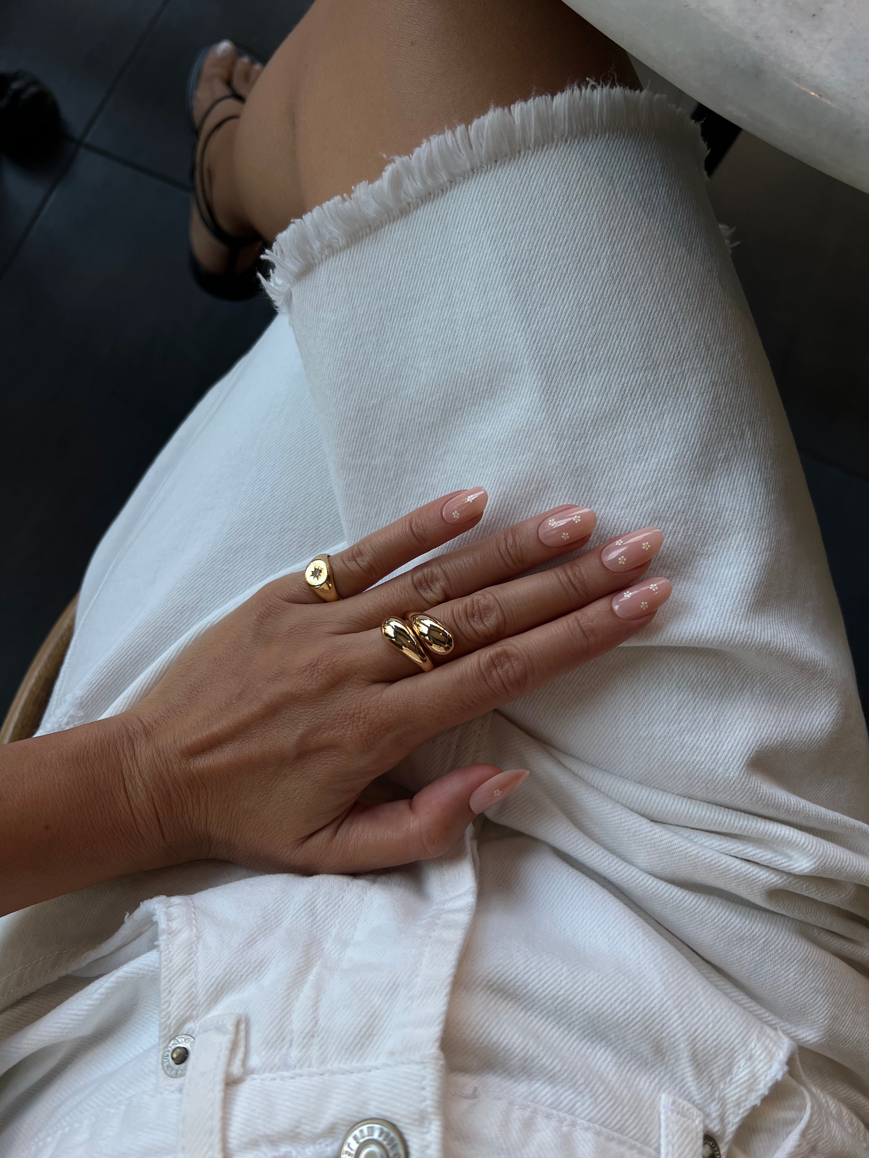 Daisy Dream - Short Oval - 30 Adet Takma Tırnak