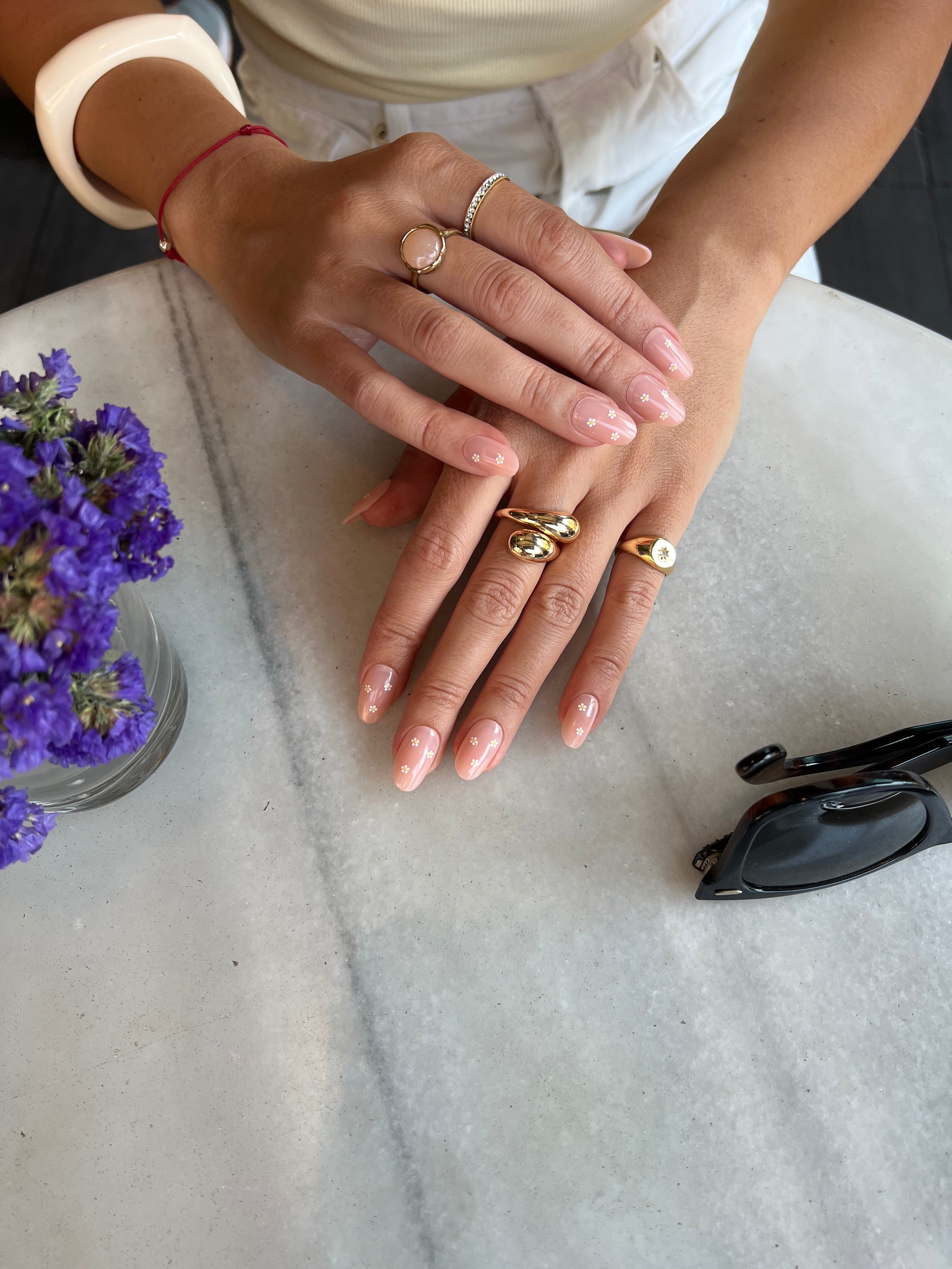 Daisy Dream - Short Oval - 30 Adet Takma Tırnak