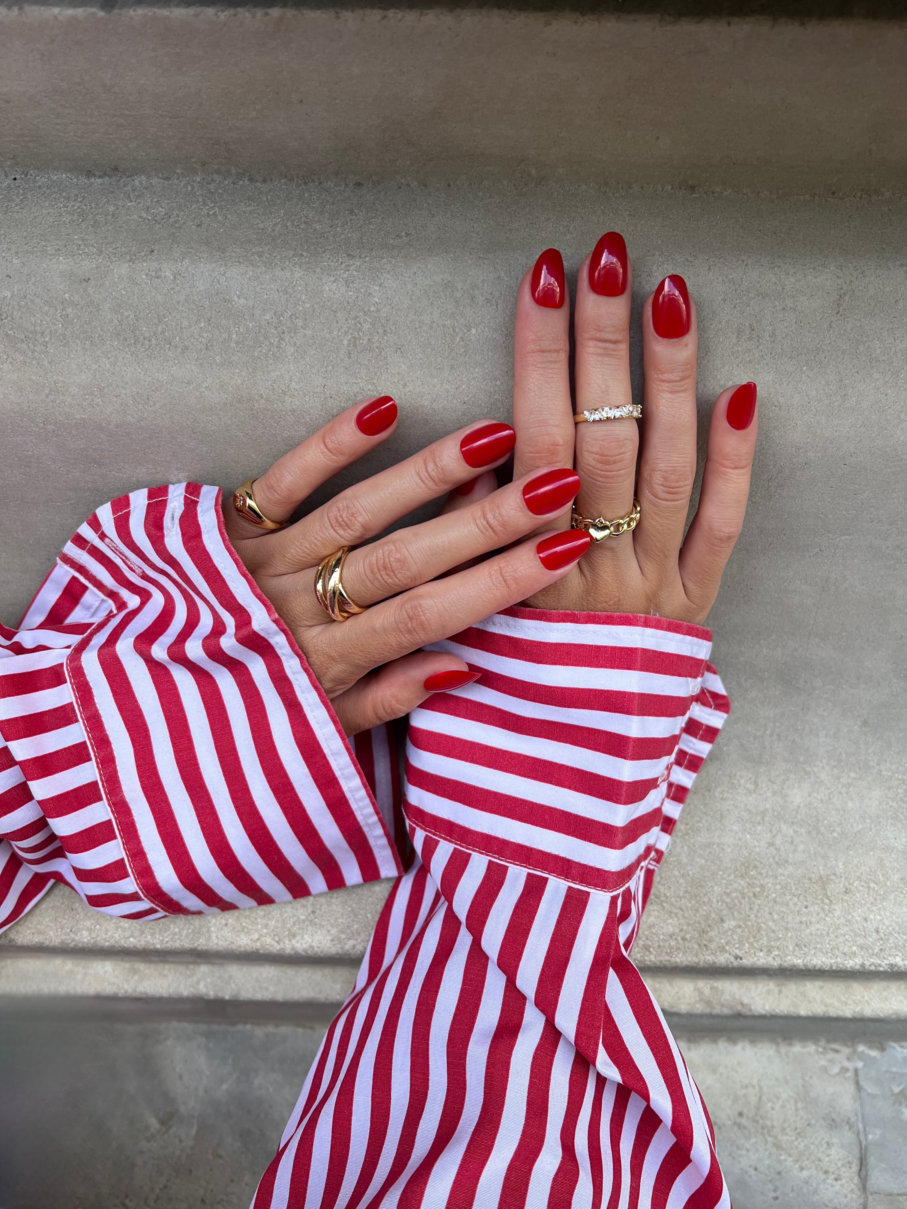 Scarlet Flame - Short Oval - 30 Adet Takma Tırnak