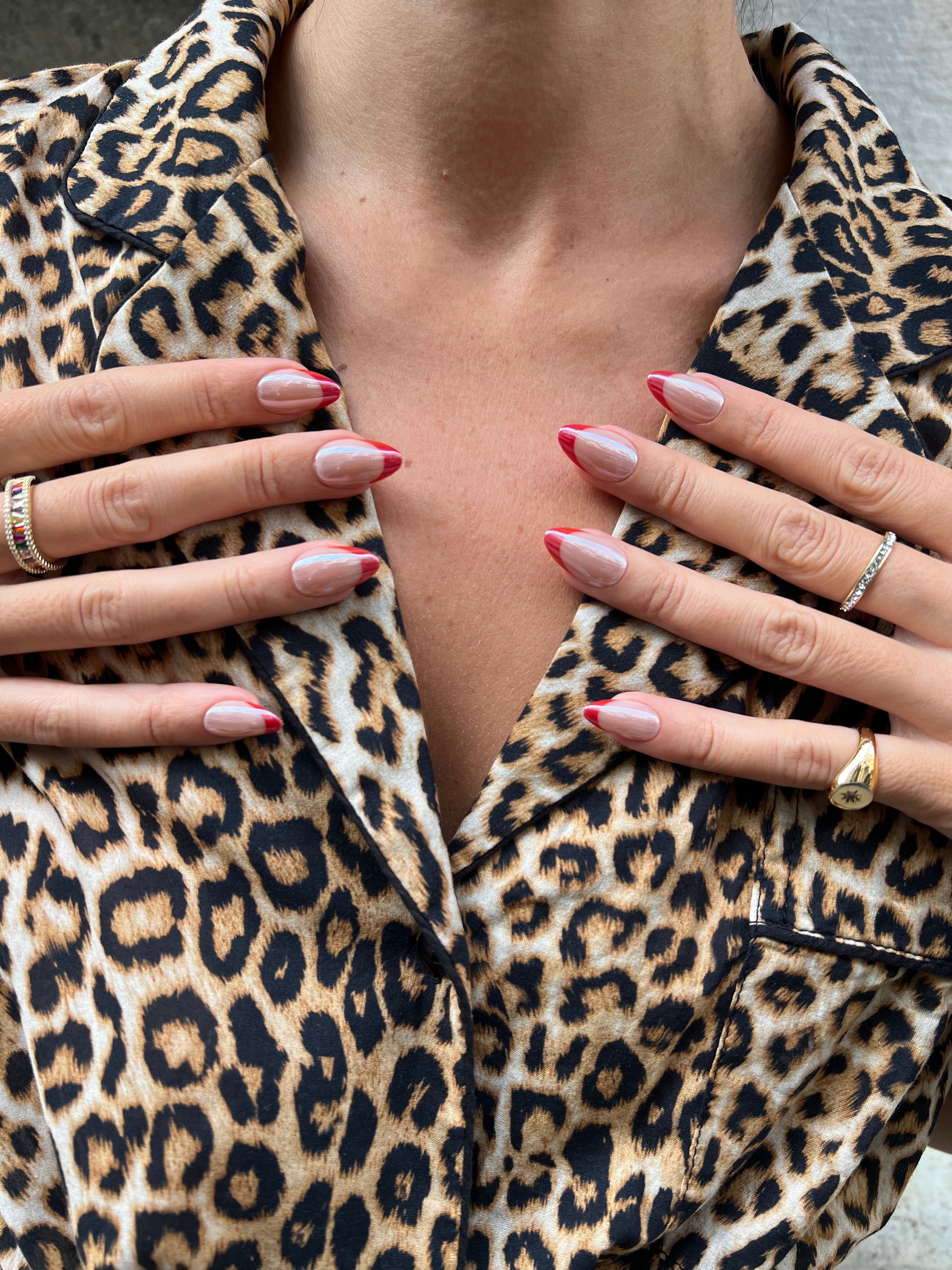 Red Affair - Short Almond - 30 Adet Takma Tırnak