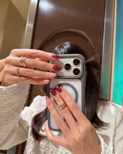 Polka Dots - Short Almond - 30 Adet Takma Tırnak