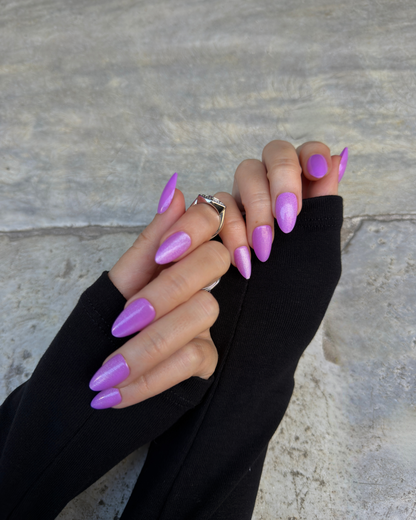 Electric Pink- Short Almond - 30 Adet Takma Tırnak