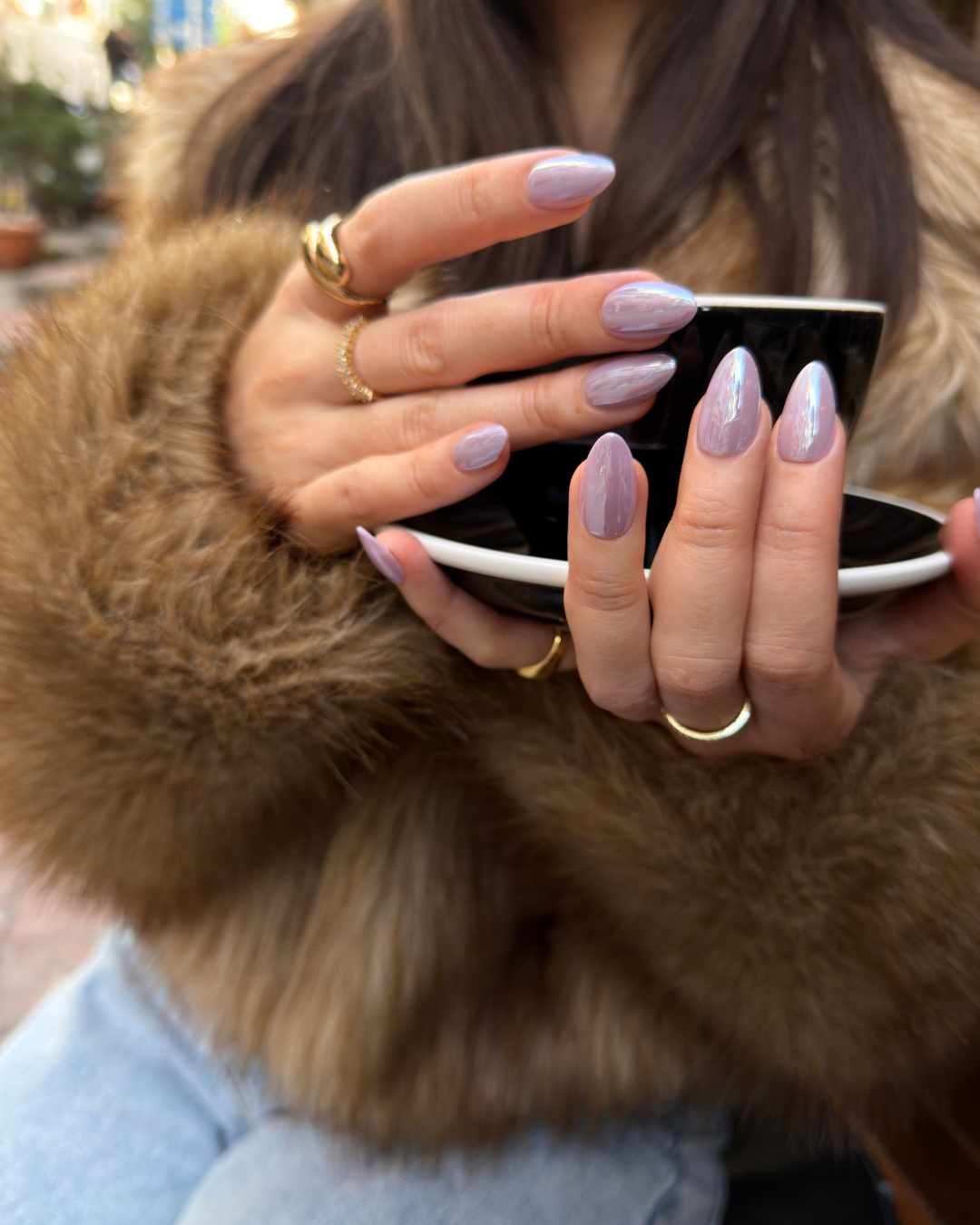 Viola Shine - Short Almond - 30 Adet Takma Tırnak