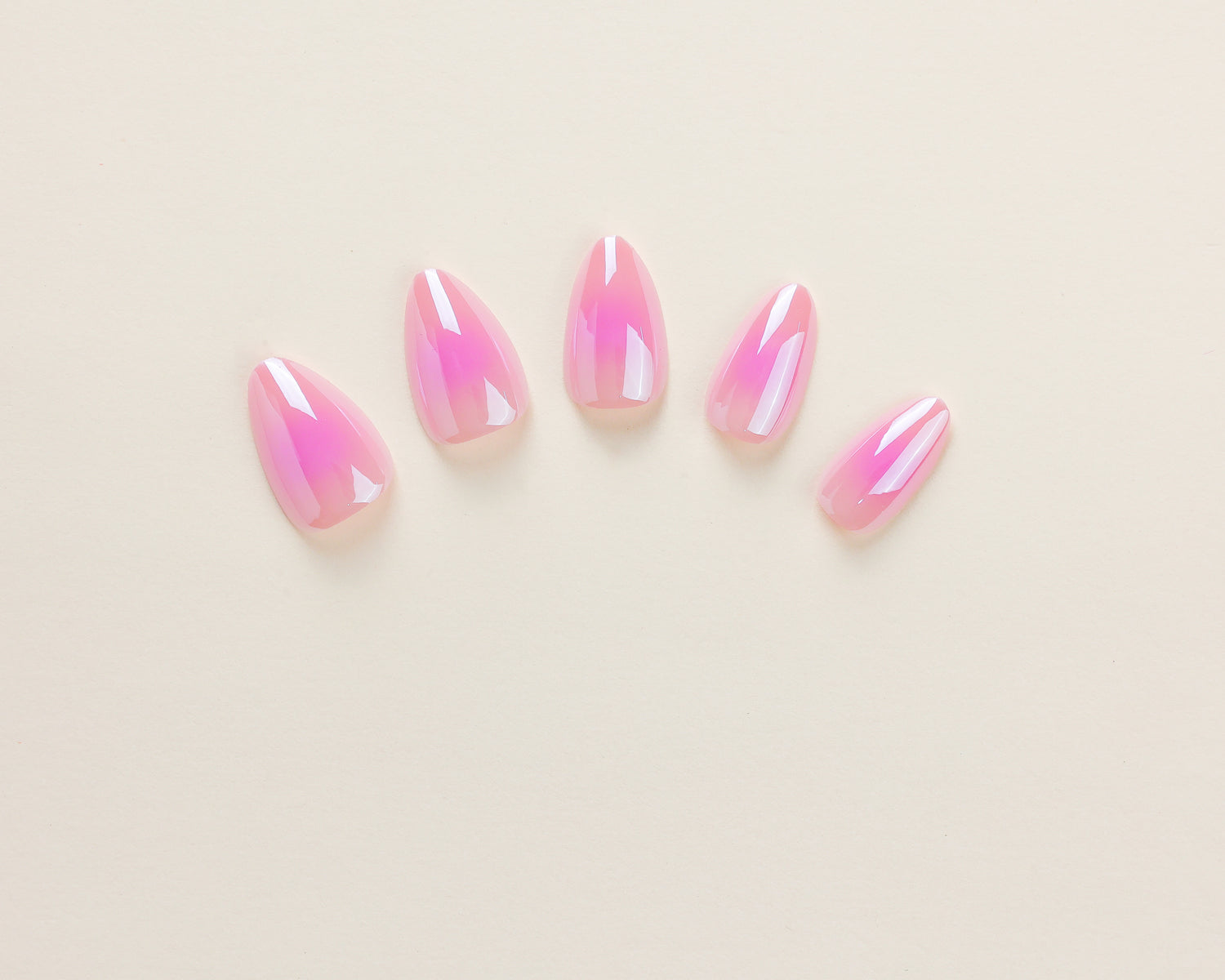Pink Aurora - Short Almond - 30 Adet Takma Tırnak
