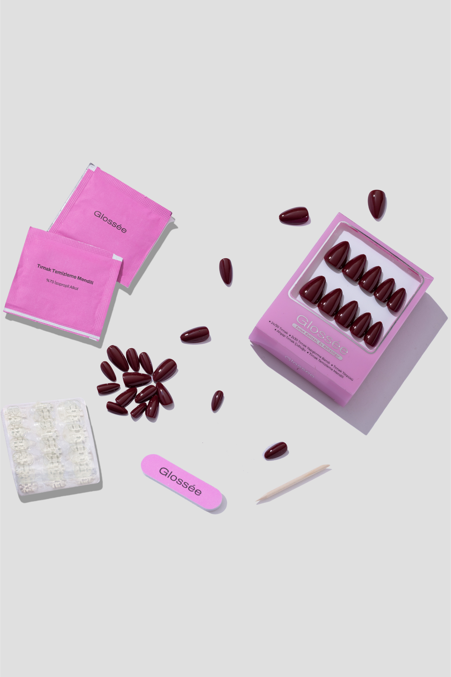 Bordeaux Grace - Short Almond - 30 Adet Takma Tırnak