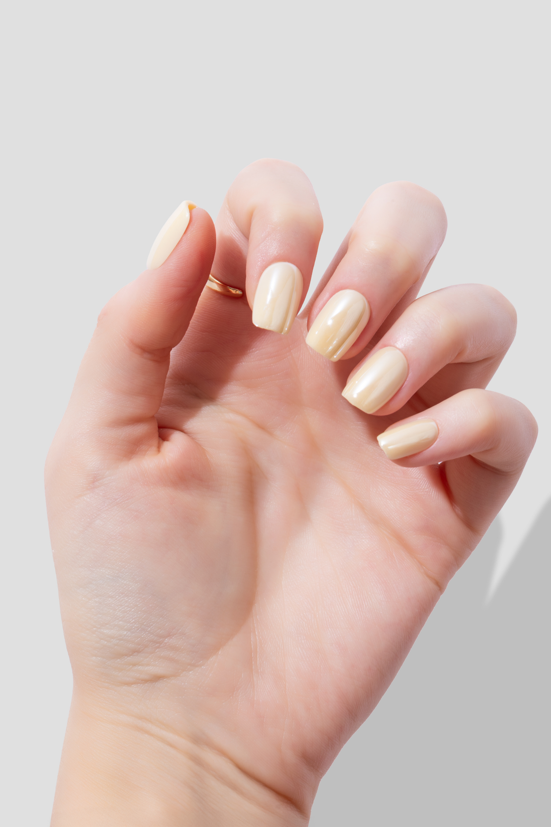 Butter Yellow - Short Square - 32 Adet Takma Tırnak