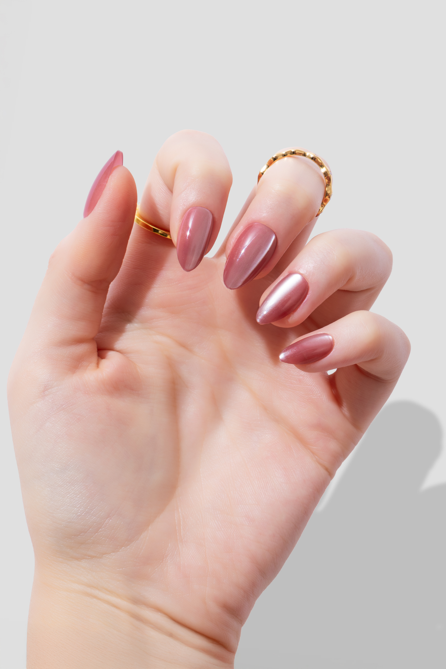 Coral Whisper-Short Almond - 30 Adet Takma Tırnak