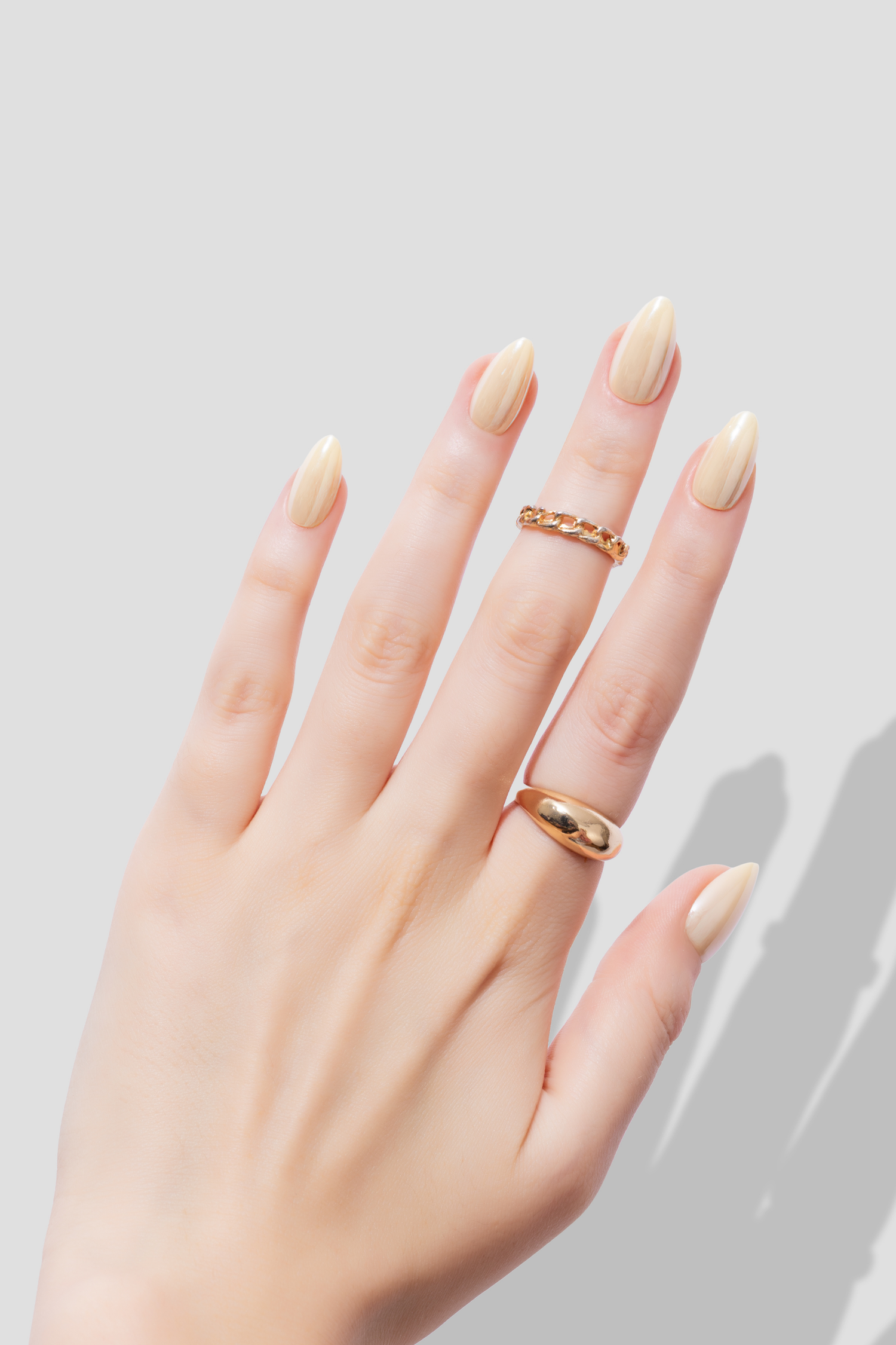 Glossy Almond - Short Almond - 30 Adet Takma Tırnak