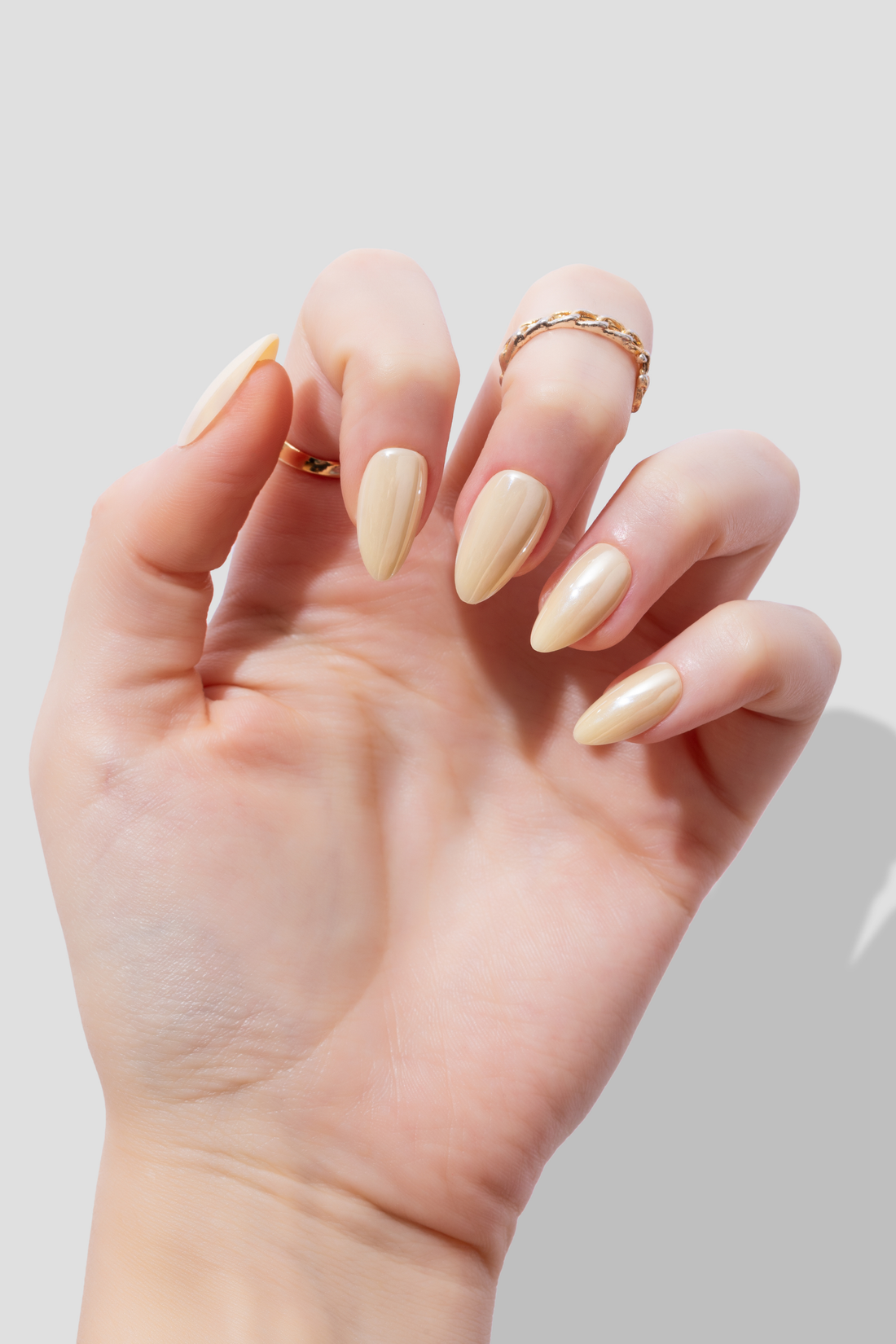 Glossy Almond - Short Almond - 30 Adet Takma Tırnak