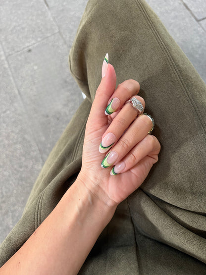 Forest Flow - Medium Oval - 30 Adet Takma Tırnak