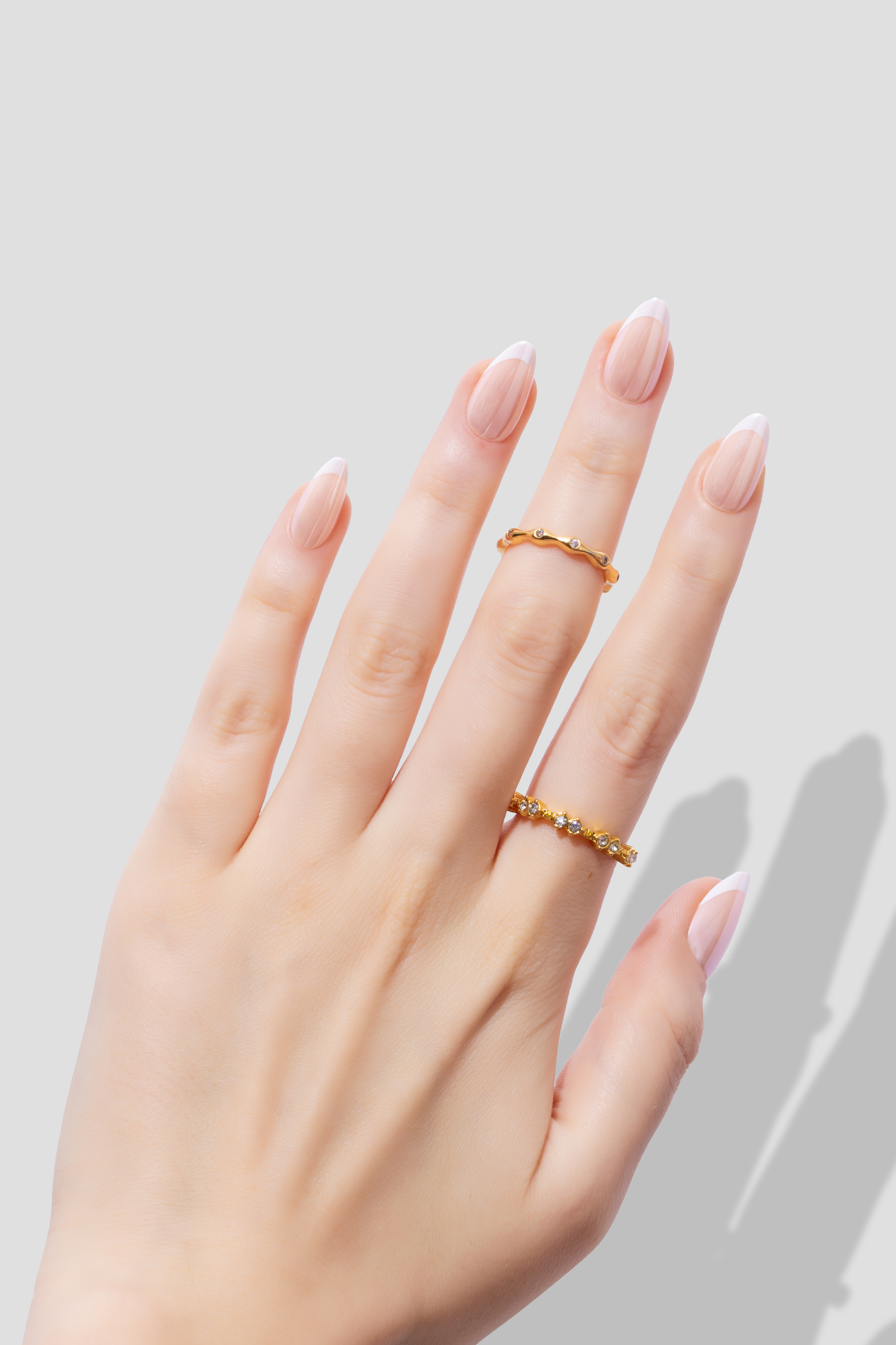 Parisian Chic - Short Almond - 30 Adet Takma Tırnak