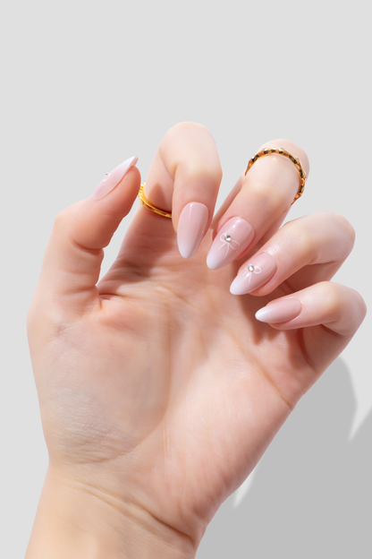 Pearl Bow - Short Almond - 30 Adet Takma Tırnak