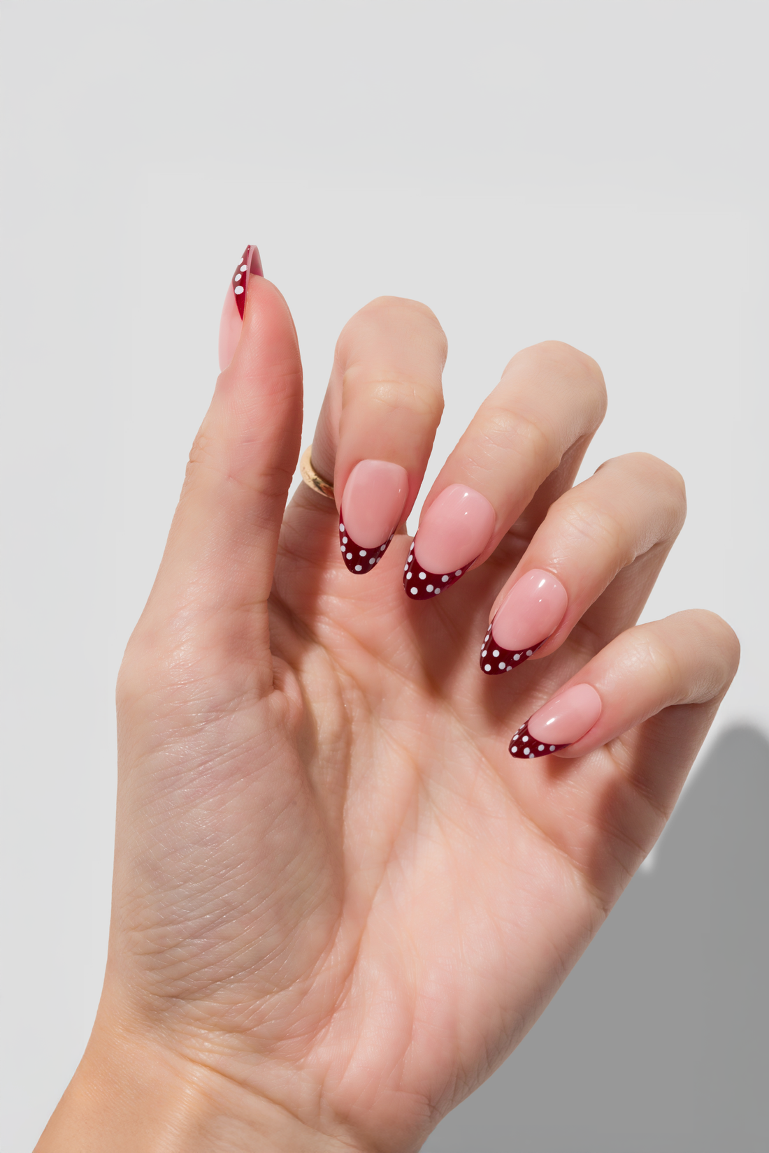 Polka French - Short Almond - 30 Adet Takma Tırnak