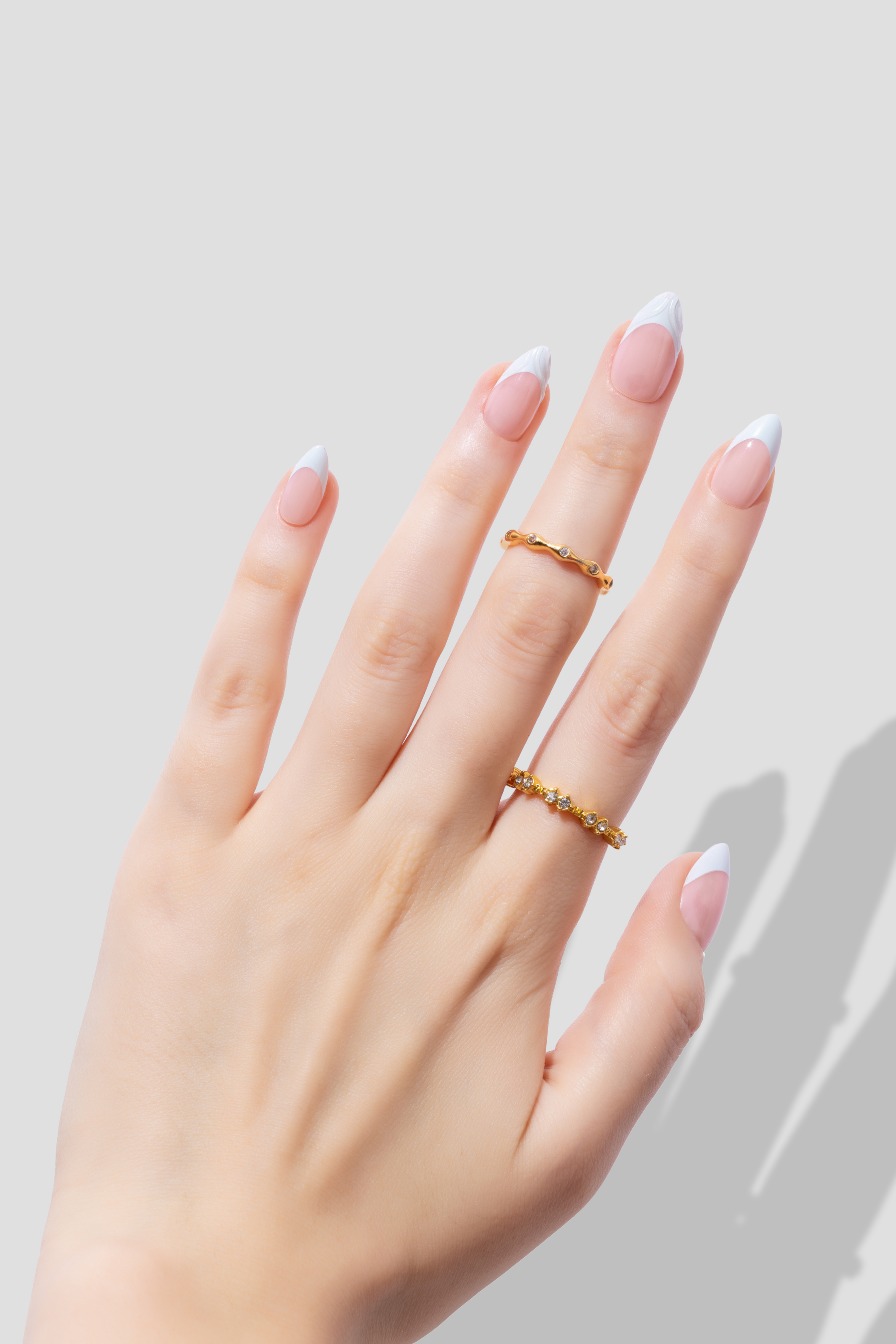 Sculpted French - Short Almond - 30 Adet Takma Tırnak