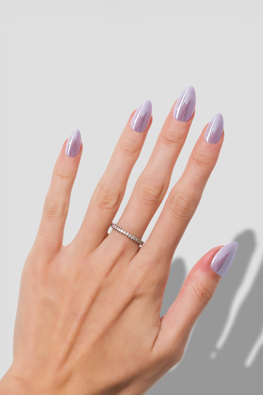 Viola Shine - Short Almond - 30 Adet Takma Tırnak