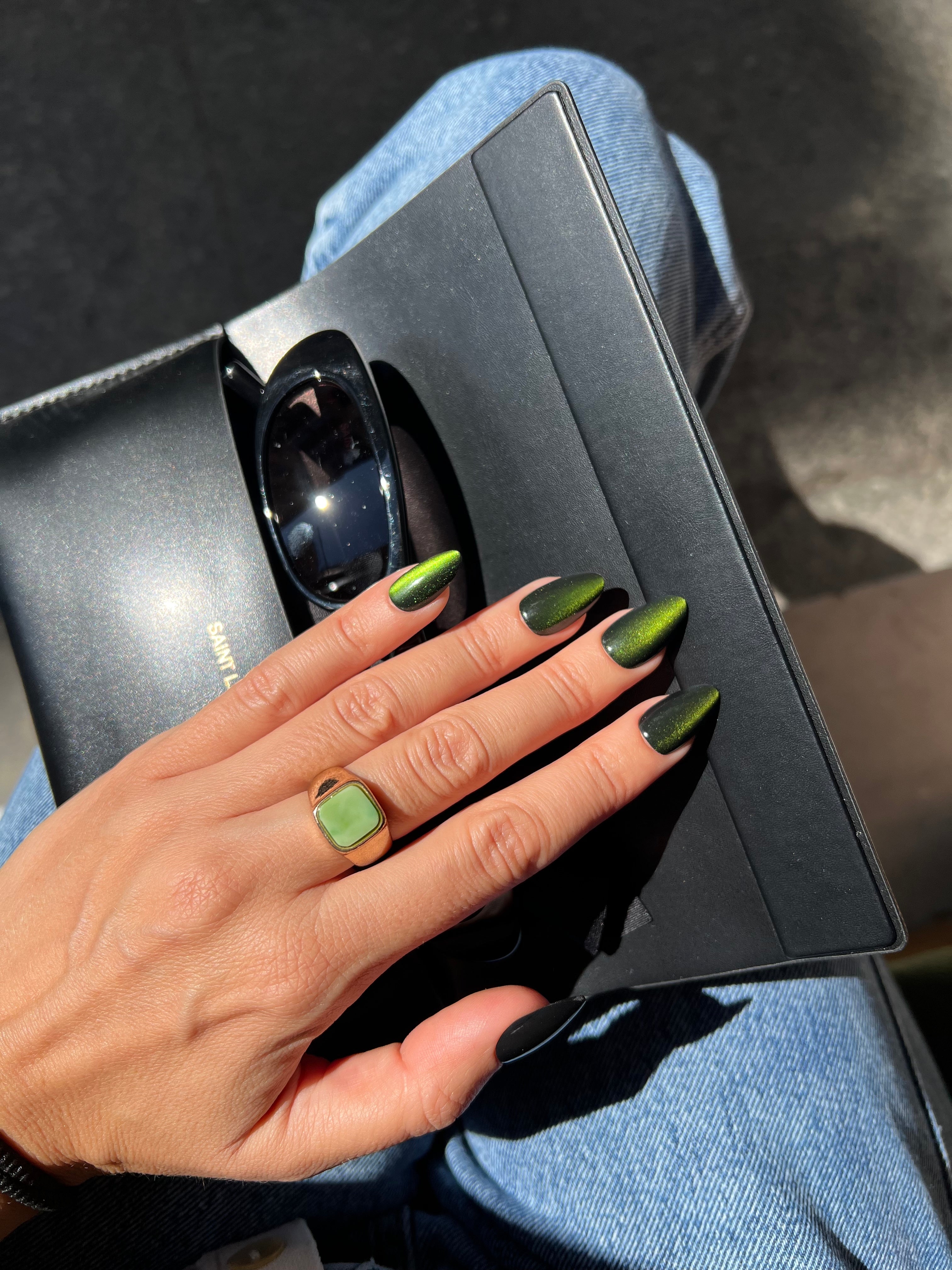 Crystal Serpent Cat Eye - Short Almond - 30 Adet Takma Tırnak