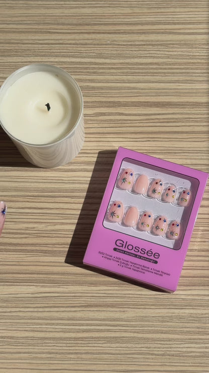 Lunar Kiss - Short Oval - 30 Adet Takma Tırnak